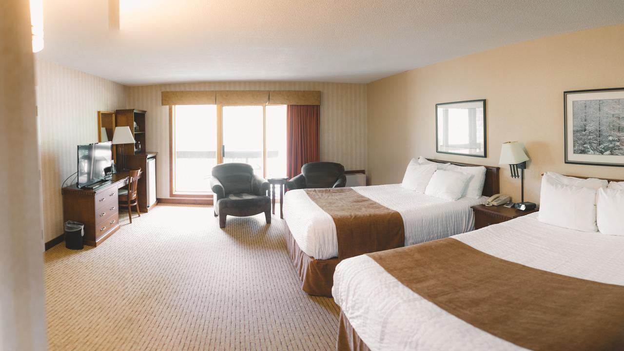 Wasagaming Elkhorn Resort, Spa, And Conference Centre מראה חיצוני תמונה